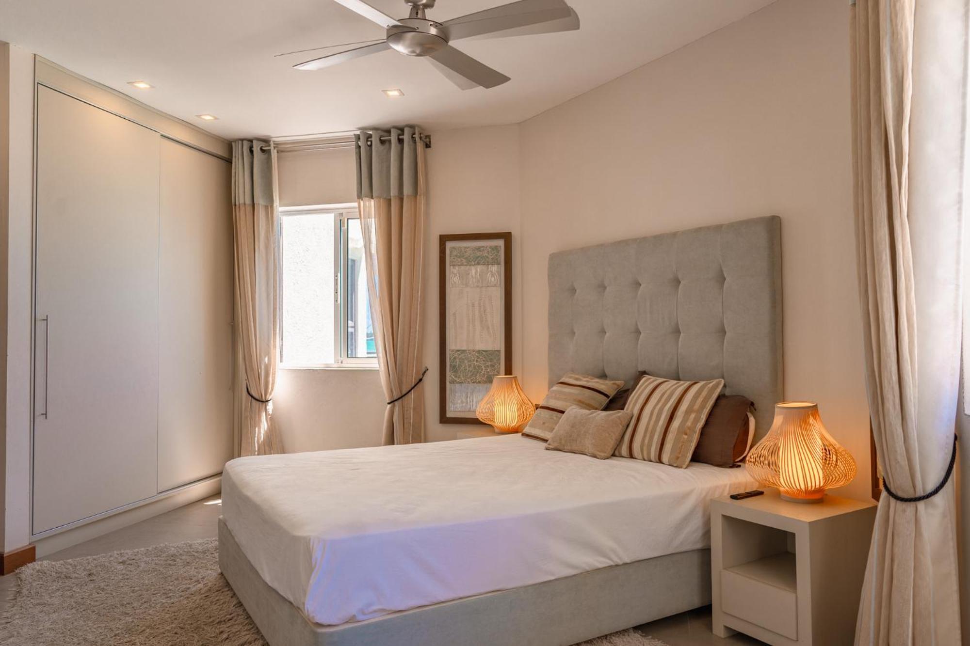 Beachfront Luxurious Stunning Sunset Boulevard Apartment, Grand-Baie Eksteriør bilde