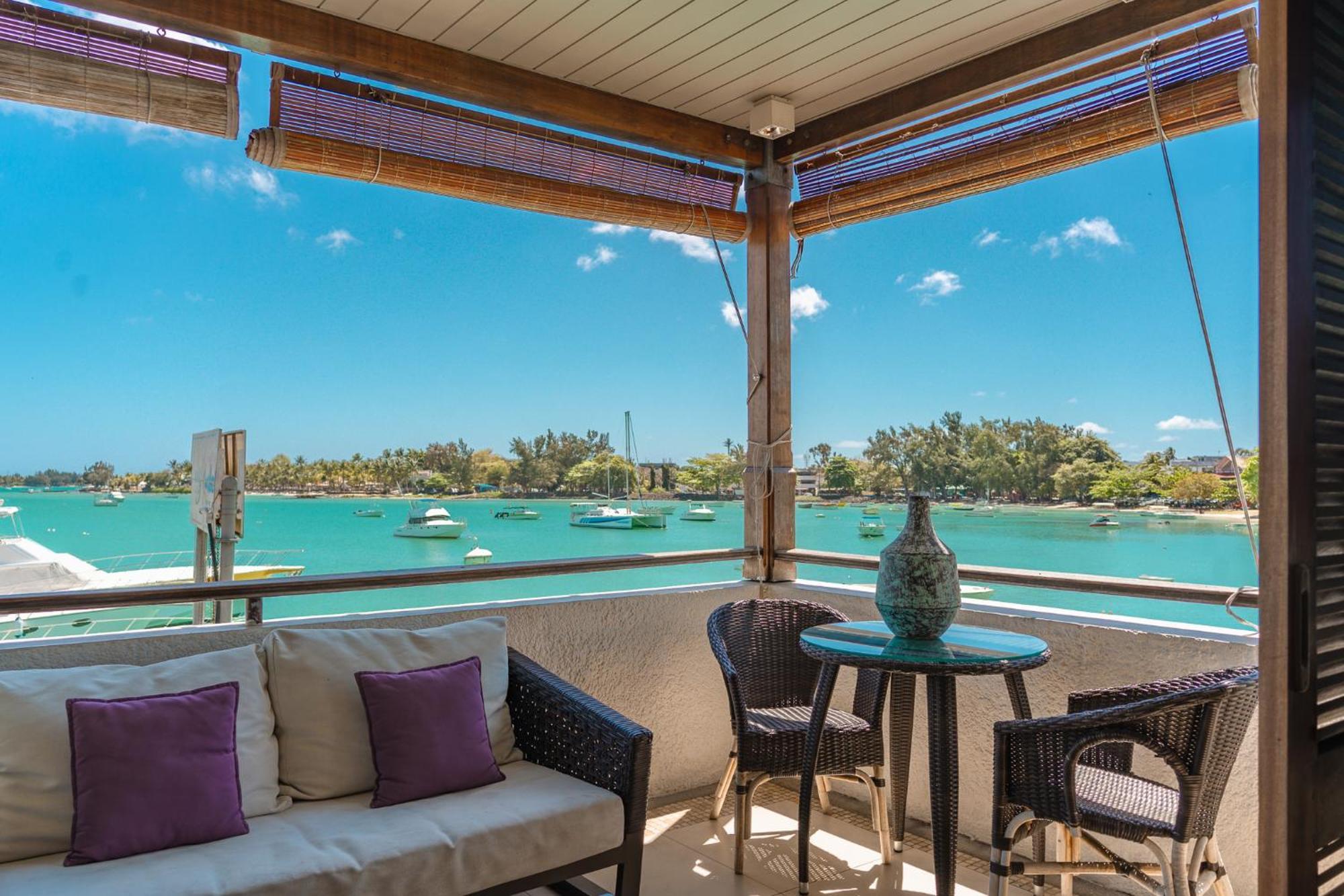 Beachfront Luxurious Stunning Sunset Boulevard Apartment, Grand-Baie Eksteriør bilde