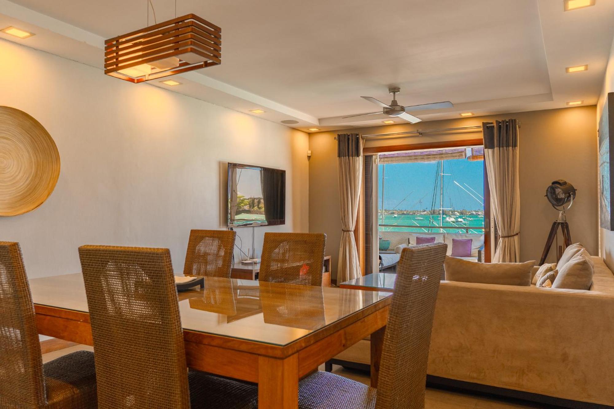 Beachfront Luxurious Stunning Sunset Boulevard Apartment, Grand-Baie Eksteriør bilde